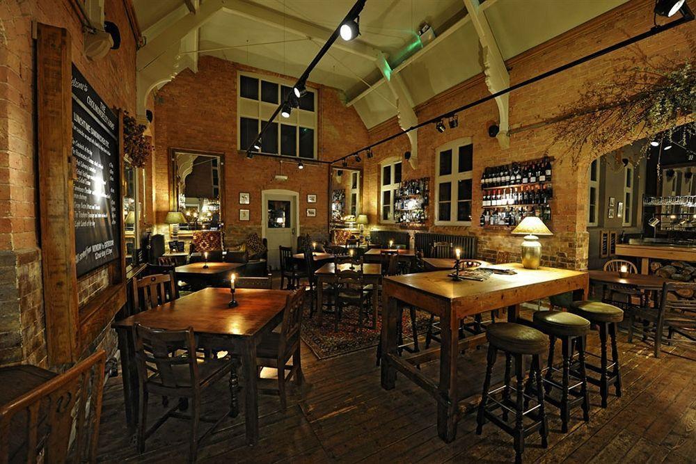 Hotel The Cholmondeley Arms Wrenbury Exteriér fotografie